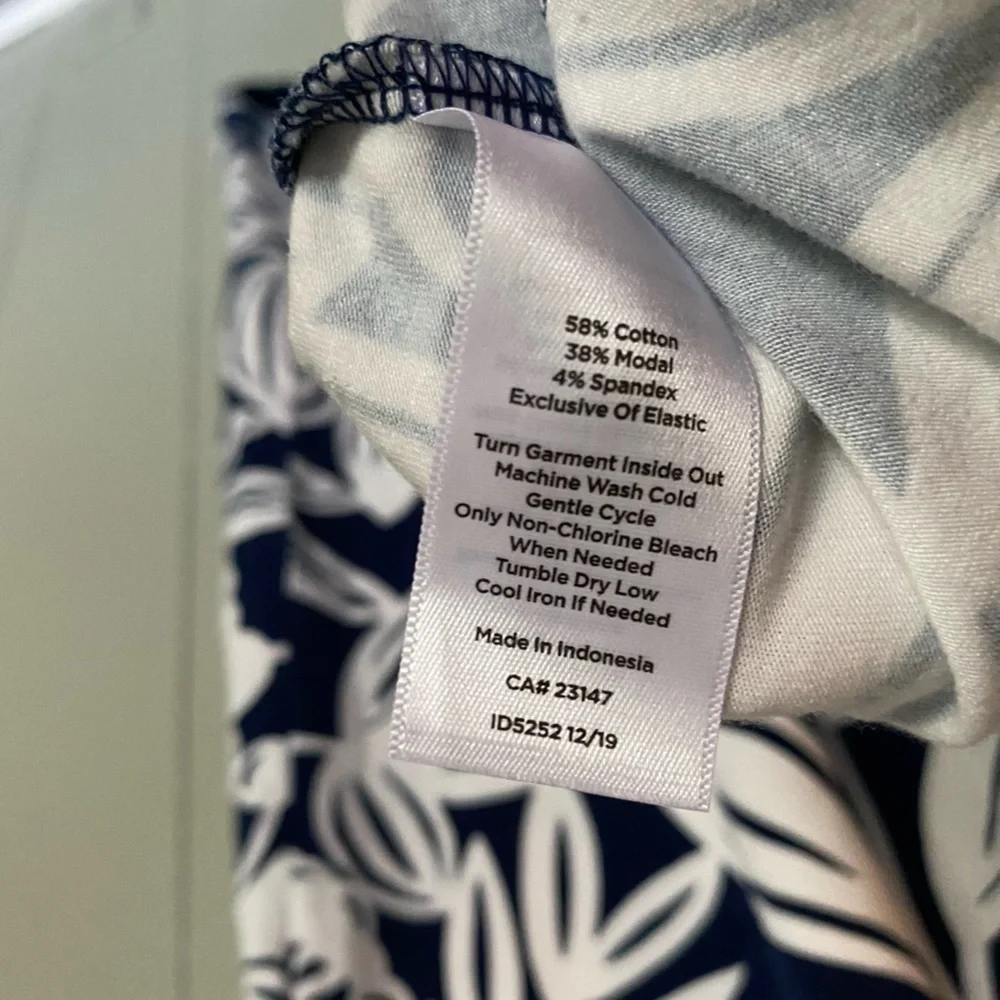 Talbots Dress Womens Size Medium Petite Navy & White V-Neck Faux Wrap Dress - Picture 7 of 12